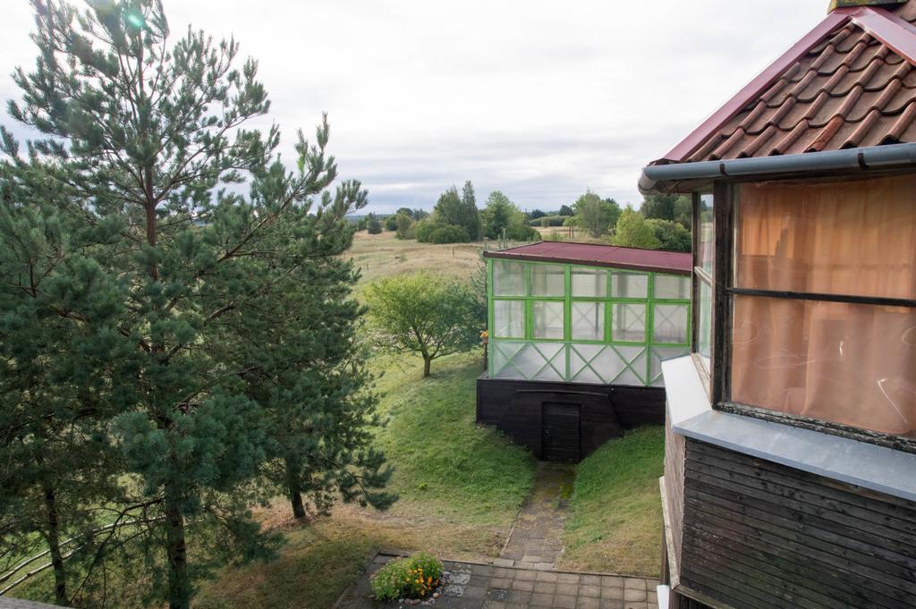 Viesu Nams Un Kempings Papes Cakstes Exteriör bild